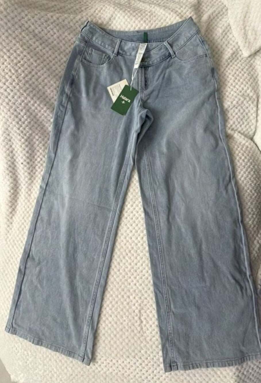 Halara High Waisted Wide Leg Jeans Size XS - Picture 4 of 7